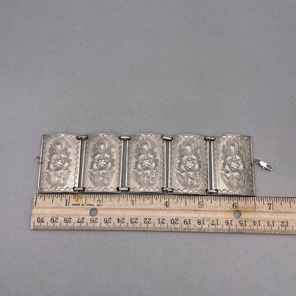 Floral Wide Link Cuff Panel Bracelet Lobster Closure Silver Tone - Picture 6 of 7
